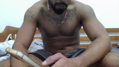 ralph2k22 live cam on Cam4