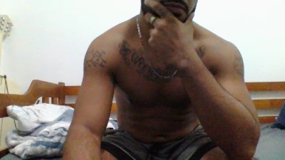 ralph2k22 live cam on Cam4