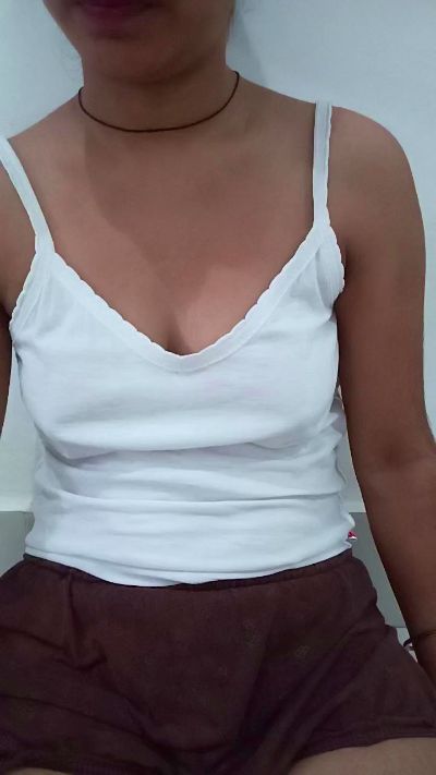 rani64 live cam on Cam4