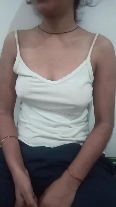 rani64 live cam on Cam4