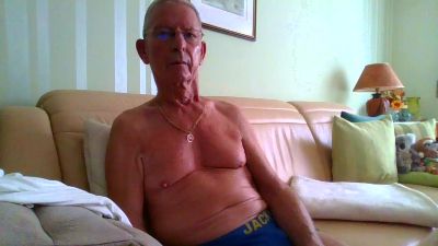ratrie live cam on Cam4