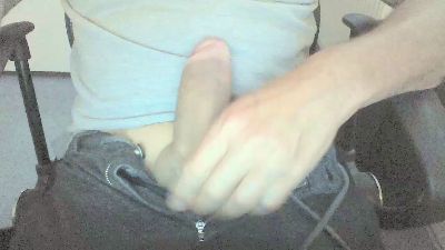 rattle69 live cam on Cam4