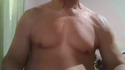 raul1053 live cam on Cam4
