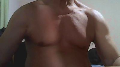 raul1053 live cam on Cam4