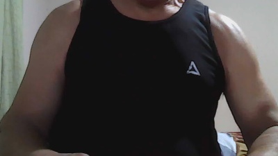 raul1053 live cam on Cam4