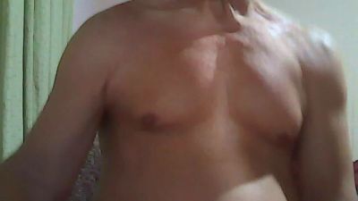 raul1053 live cam on Cam4