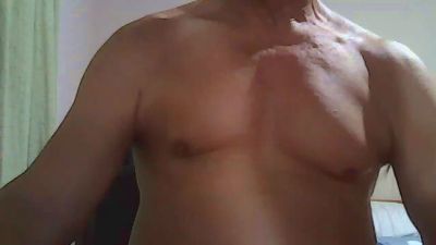 raul1053 live cam on Cam4