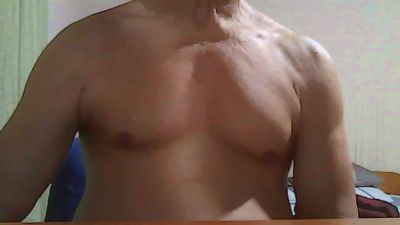 raul1053 live cam on Cam4