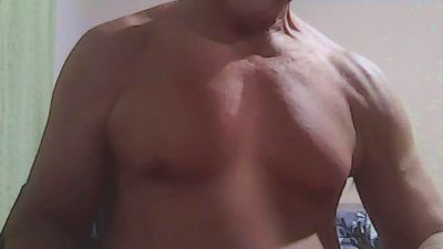 raul1053 live cam on Cam4