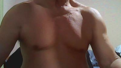 raul1053 live cam on Cam4