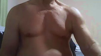 raul1053 live cam on Cam4