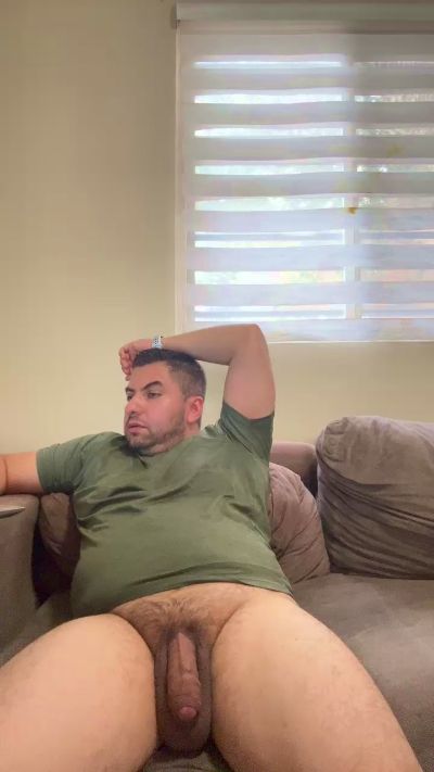 raulgzz4 live cam on Cam4
