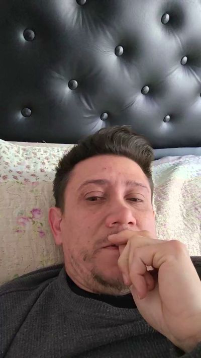 rauull1 live cam on Cam4