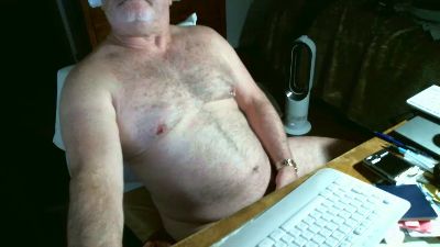 rbear4u live cam on Cam4