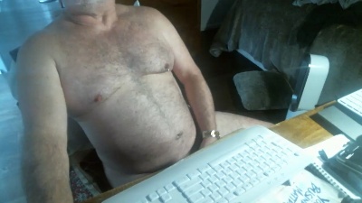 rbear4u live cam on Cam4