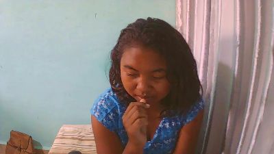 rebecca0083 live cam on Cam4