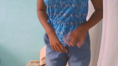 rebecca0083 live cam on Cam4