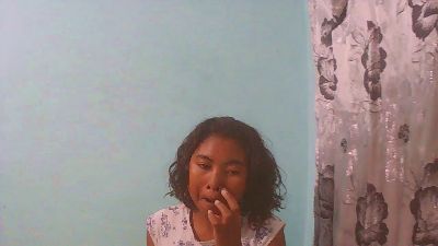 rebecca0083 live cam on Cam4