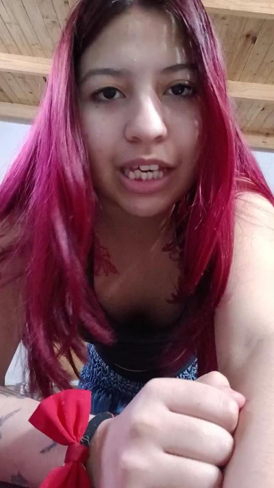 redhot241 live cam on Cam4