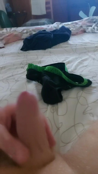 redpassion28 live cam on Cam4