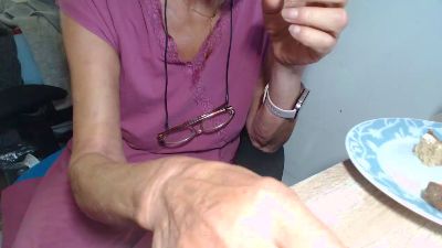 reifedame59 live cam on Cam4