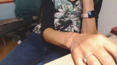 reifedame59 live cam on Cam4