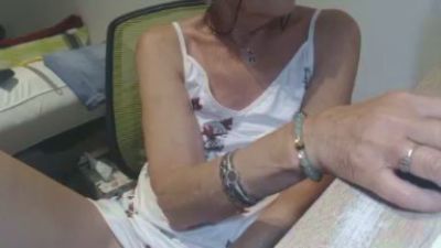 reifedame59 live cam on Cam4