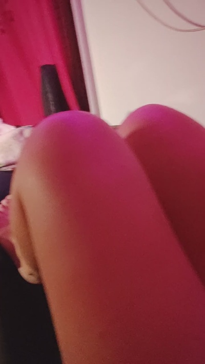 reina80 live cam on Cam4