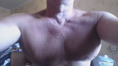 remaster2468 live cam on Cam4