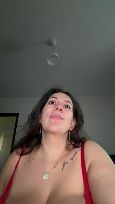 renattabigboobs live cam on Cam4