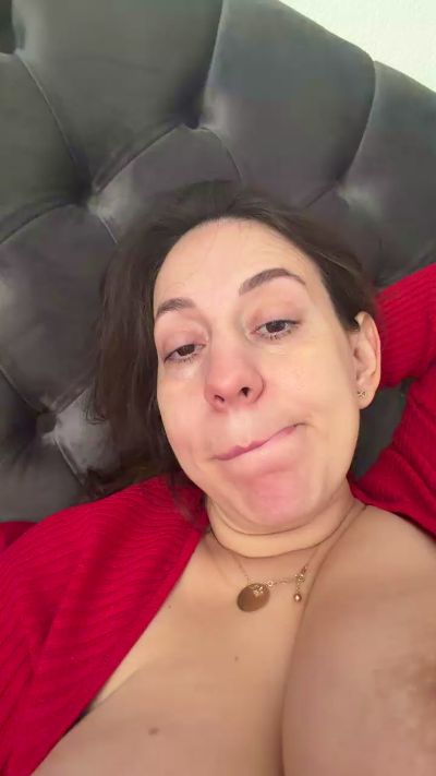 renattabigboobs live cam on Cam4