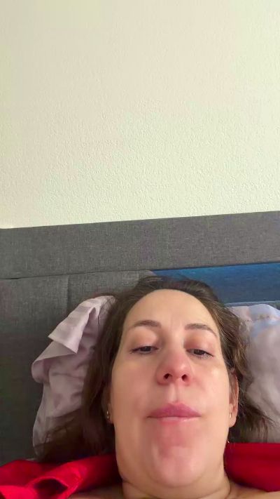 renattabigboobs live cam on Cam4