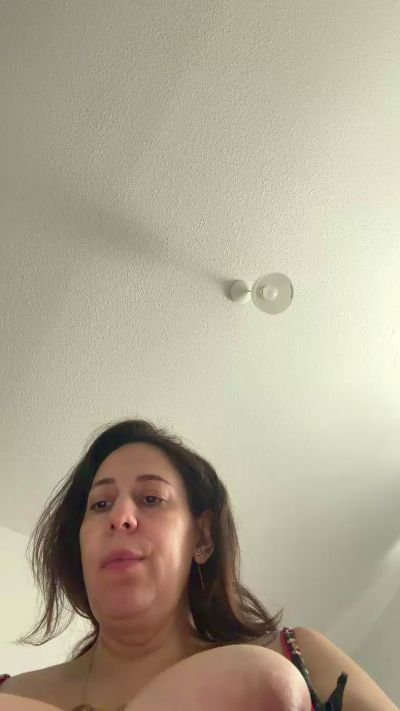 renattabigboobs live cam on Cam4
