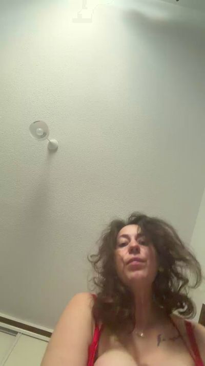 renattabigboobs live cam on Cam4