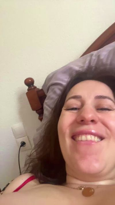 renattabigboobs live cam on Cam4