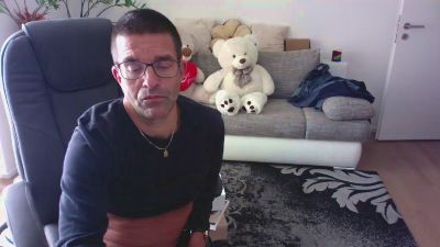 rene605 live cam on Cam4