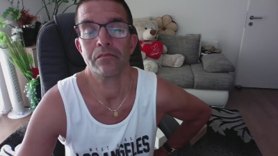 rene605 live cam on Cam4