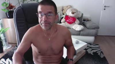 rene605 live cam on Cam4