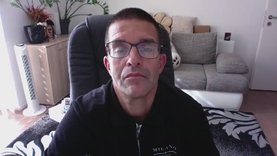rene605 live cam on Cam4
