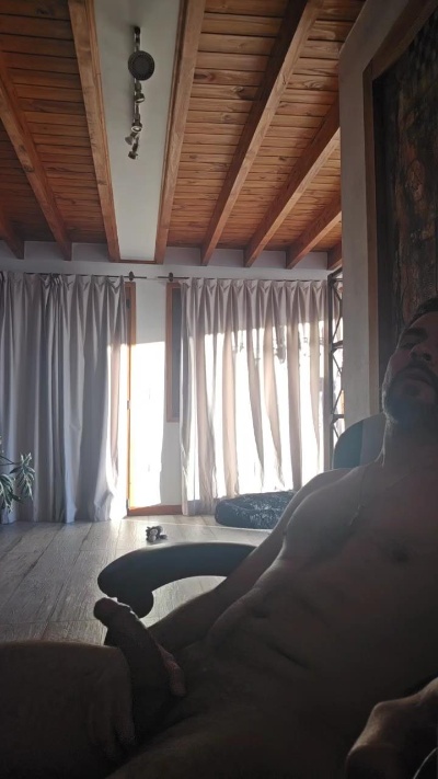 rey8706 live cam on Cam4
