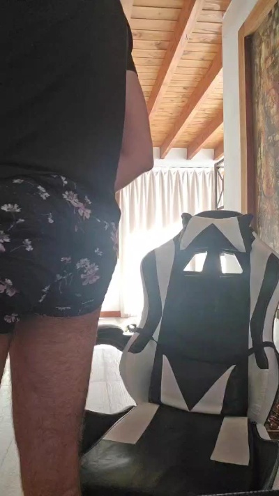 rey8706 live cam on Cam4