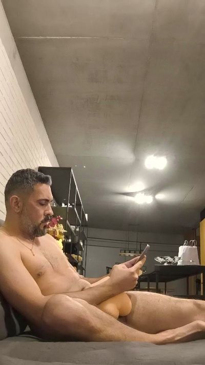 rey8706 live cam on Cam4