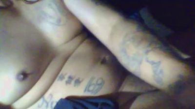 rhicardhoo31 live cam on Cam4