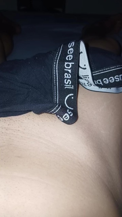 rianhotz00 live cam on Cam4