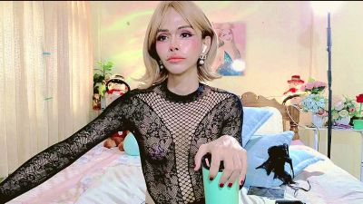 ribbinpink live cam on Cam4
