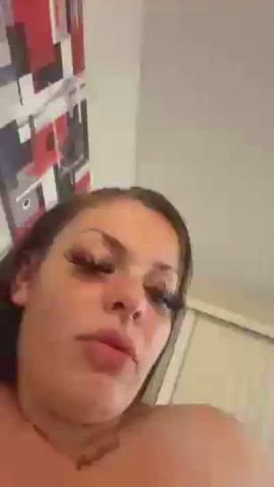 ricaanmamixo live cam on Cam4