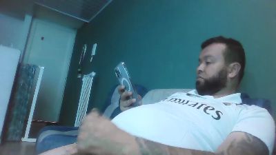 richar_vena live cam on Cam4