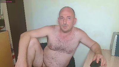 richy87111 live cam on Cam4