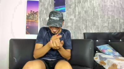 rick_foster live cam on Cam4