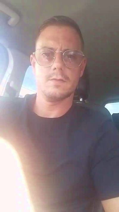 ricky3313 live cam on Cam4